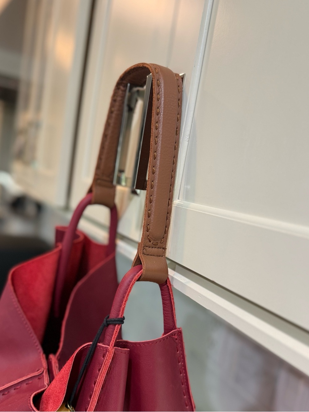 The Sak ~ Los Feliz Large Tote in Crimson Hobo like new! - Picture 14 of 17